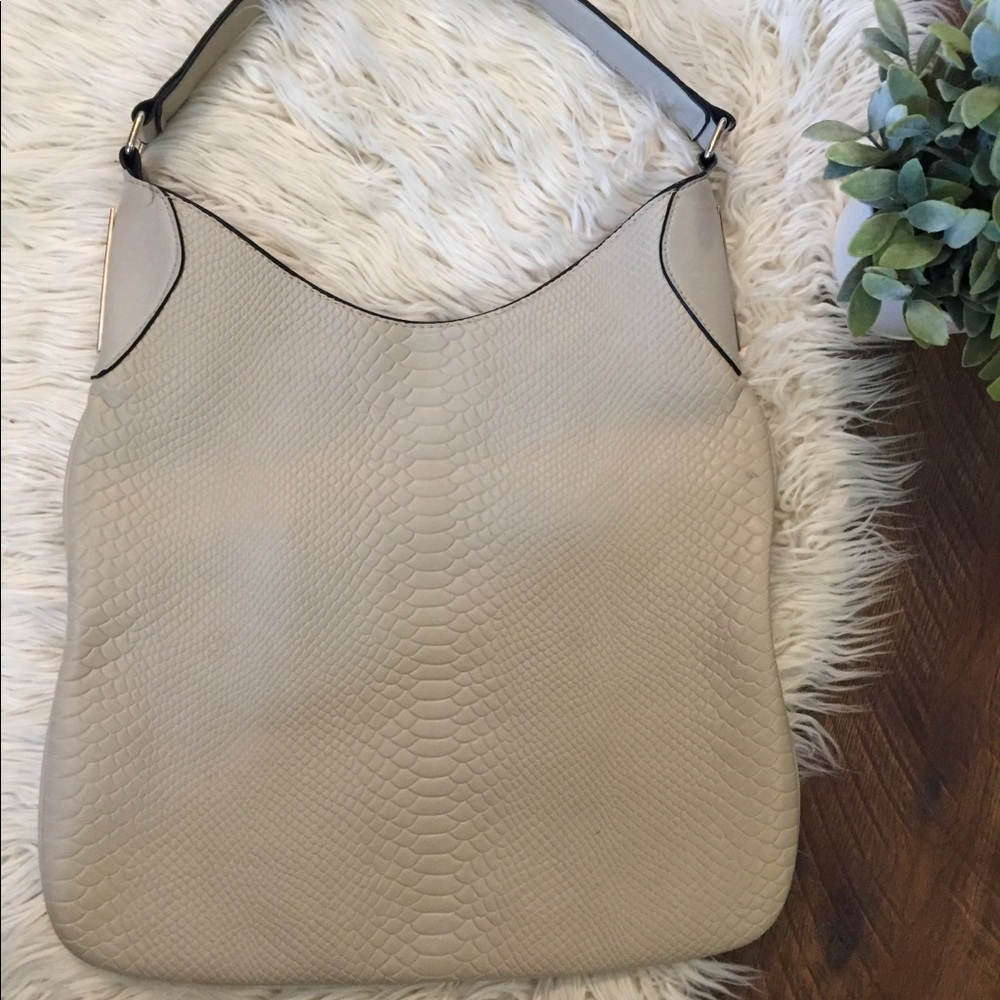 Vegan leather beige shoulder bag tote